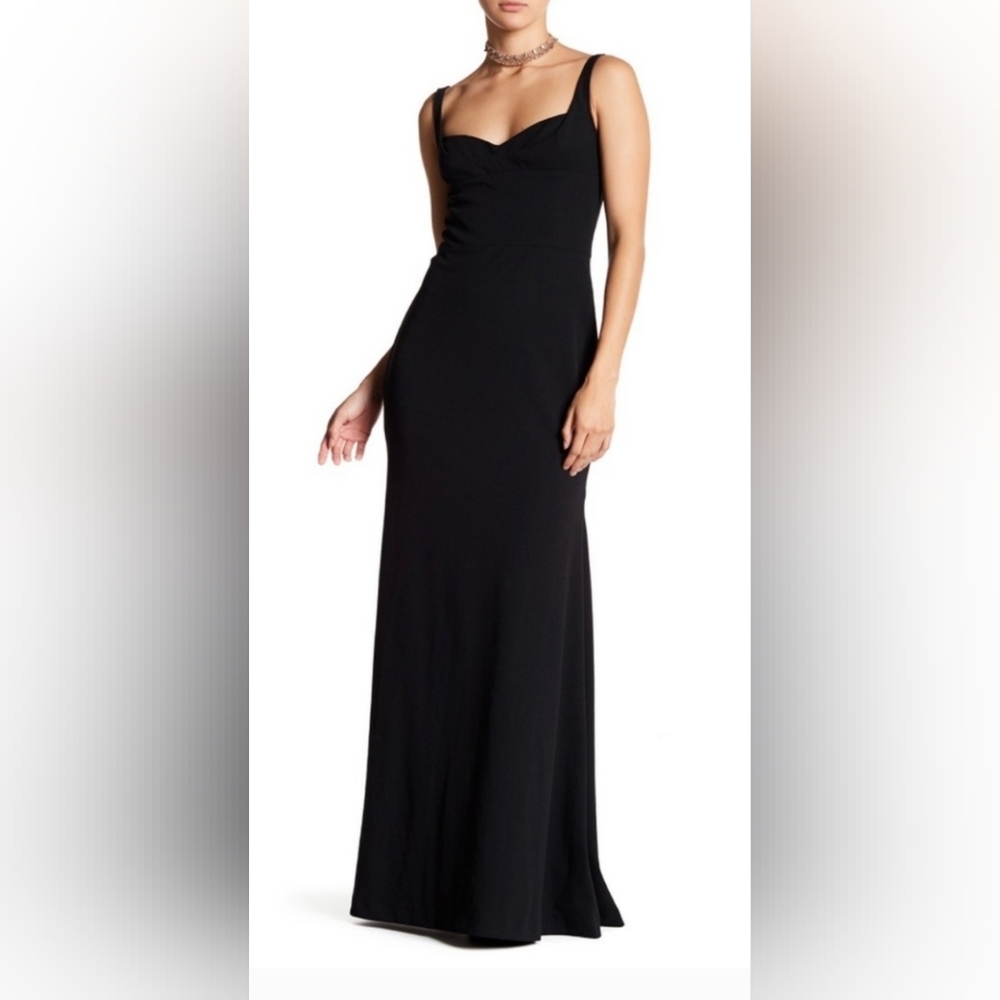 Vera Wang sweetheart neckline black formal gown.  Size 2 Black